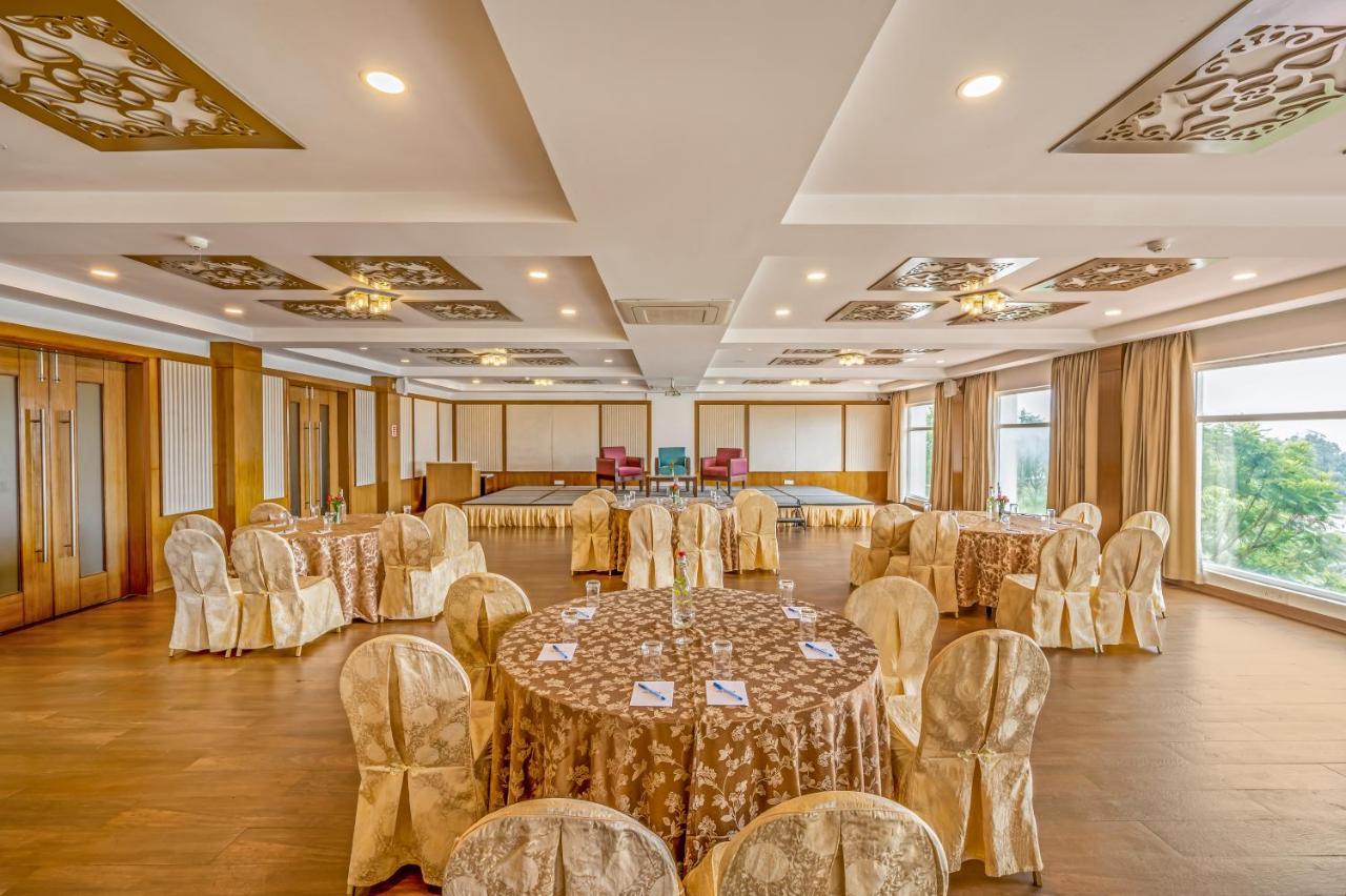 Sterling Ooty Elk Hill Hotel Ngoại thất bức ảnh